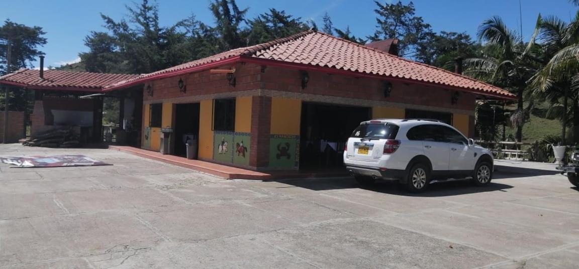 Hotel El Potrillo El Penol  Exterior photo